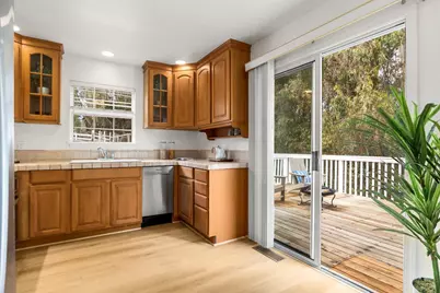1100 Spring Hills Dr, Watsonville, CA 95076 - Photo 8