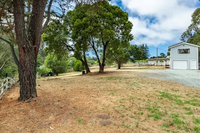 1100 Spring Hills Dr, Watsonville, CA 95076 - Photo 32