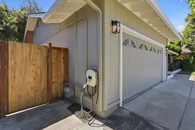 1645 Blackhawk Dr, Sunnyvale, CA 94087 - Photo 30
