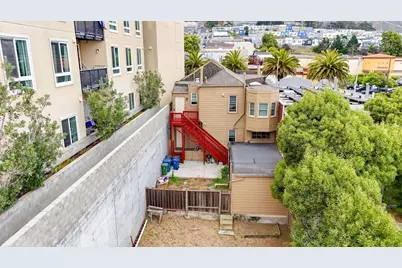 6842 Mission St, Daly City, CA 94014 - Photo 14