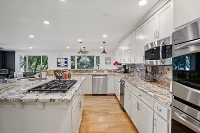 23758 Hutchinson Rd, Los Gatos, CA 95033 - Photo 10