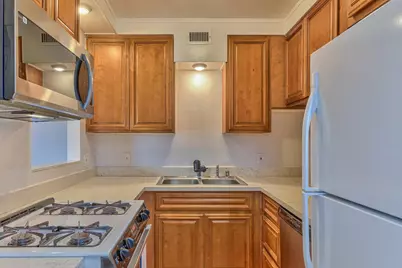 500 Glenwood Cir 435, Monterey, CA 93940 - Photo 10