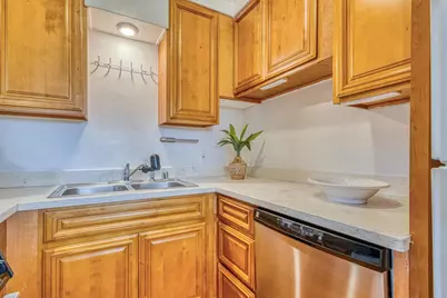 500 Glenwood Cir 435, Monterey, CA 93940 - Photo 8