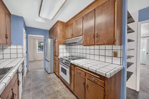 8431 Wayland Ln, Gilroy, CA 95020 - Photo 12