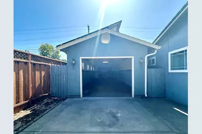 8431 Wayland Ln, Gilroy, CA 95020 - Photo 2