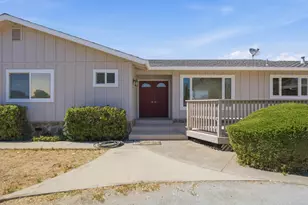 1135 Manning Ct, San Martin, CA 95046 - Photo 4