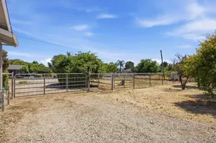 1135 Manning Ct, San Martin, CA 95046 - Photo 60
