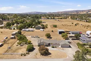 1135 Manning Ct, San Martin, CA 95046 - Photo 74