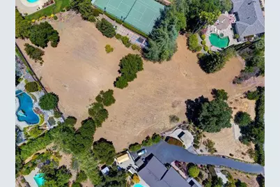 14171 Chester Ave, Saratoga, CA 95070 - Photo 10