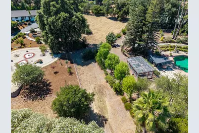 14171 Chester Ave, Saratoga, CA 95070 - Photo 46