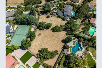 14171 Chester Ave, Saratoga, CA 95070 - Photo 34