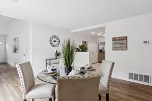 555 Lanfair Cir, San Jose, CA 95136 - Photo 18