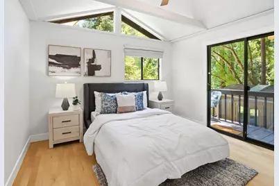24250 Glenwood Dr, Los Gatos, CA 95033 - Photo 22