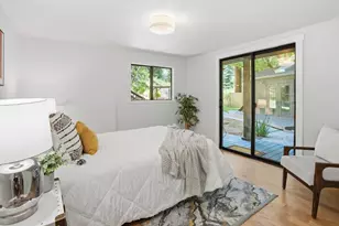 24250 Glenwood Dr, Los Gatos, CA 95033 - Photo 34