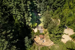 24250 Glenwood Dr, Los Gatos, CA 95033 - Photo 4