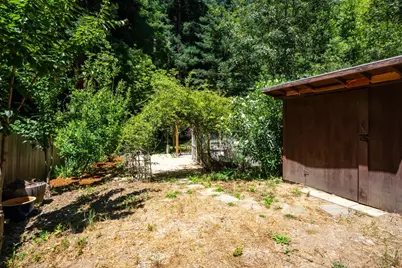24250 Glenwood Dr, Los Gatos, CA 95033 - Photo 44