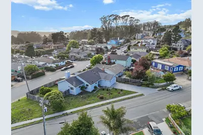 423 Montecito Ave, El Granada, CA 94018 - Photo 14
