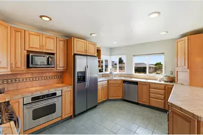 1251 Bonnie View Rd, Hollister, CA 95023 - Photo 12