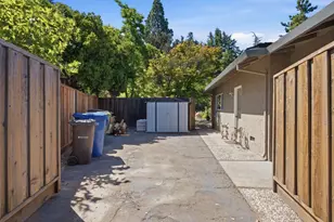13565 Wendy Ln, Saratoga, CA 95070 - Photo 34