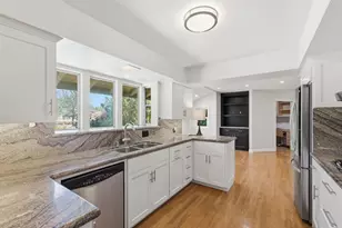 13565 Wendy Ln, Saratoga, CA 95070 - Photo 28