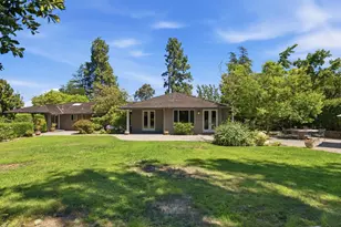 13565 Wendy Ln, Saratoga, CA 95070 - Photo 2