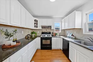 354 Irving Ave, San Jose, CA 95128 - Photo 8
