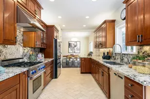49 W Summit Dr, Redwood City, CA 94062 - Photo 8