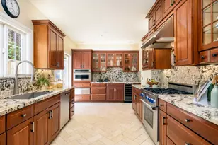 49 W Summit Dr, Redwood City, CA 94062 - Photo 10