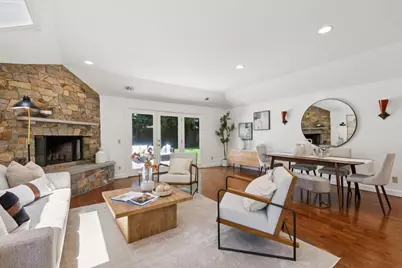 2062 Mills Ave, Menlo Park, CA 94025 - Photo 24
