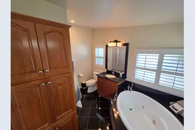141 Chateau La Salle Dr 141, San Jose, CA 95111 - Photo 18