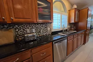 141 Chateau La Salle Dr 141, San Jose, CA 95111 - Photo 12