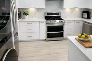930 California Ave 105, Santa Monica, CA 90403 - Photo 2