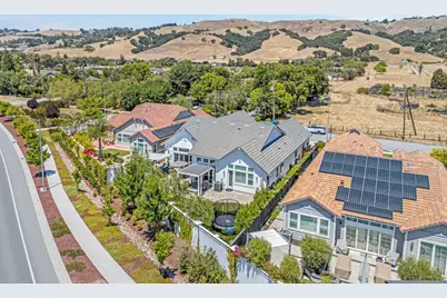17045 Hill Rd, Morgan Hill, CA 95037 - Photo 58