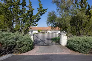 10590 Hidden Mesa Pl, Monterey, CA 93940 - Photo 4
