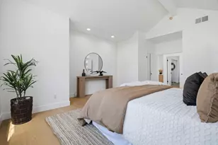 2325 De Varona Pl, Santa Clara, CA 95050 - Photo 46