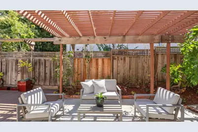 2 Burnham Ct, San Carlos, CA 94070 - Photo 20