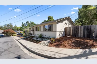 2 Burnham Ct, San Carlos, CA 94070 - Photo 26