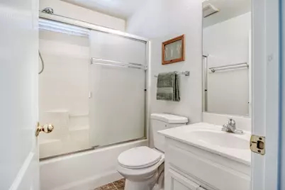 643 E Springer Dr, Turlock, CA 95382 - Photo 8
