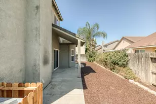 643 E Springer Dr, Turlock, CA 95382 - Photo 14