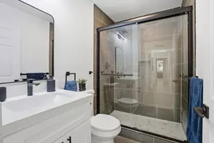 17 Yarnall Pl, Redwood City, CA 94063 - Photo 22