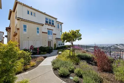 3001 Ocean View Ct E, Daly City, CA 94014 - Photo 2