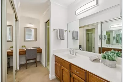 1121 Douglas Ave 302, Burlingame, CA 94010 - Photo 12