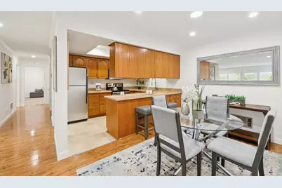 1121 Douglas Ave 302, Burlingame, CA 94010 - Photo 8