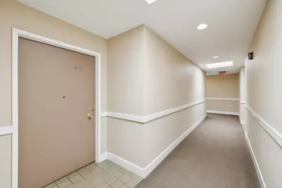 1121 Douglas Ave 302, Burlingame, CA 94010 - Photo 18
