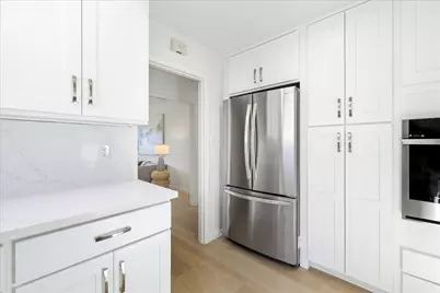 2000 Howard Ave, San Carlos, CA 94070 - Photo 32