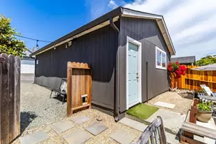 843 W I St, Benicia, CA 94510 - Photo 40