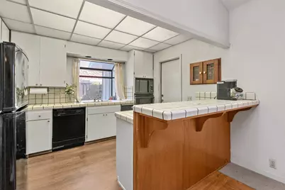 1748 Higgins Ave, Santa Clara, CA 95051 - Photo 6