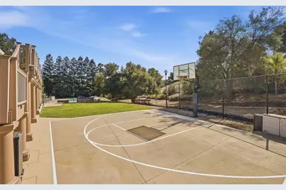 18803 Hilltop Way, Saratoga, CA 95070 - Photo 38