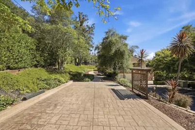 18803 Hilltop Way, Saratoga, CA 95070 - Photo 42