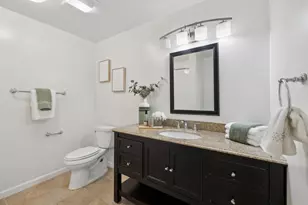 1101 Continentals Way 112, Belmont, CA 94002 - Photo 24